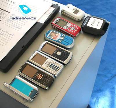 CeBIT 2004專題報(bào)道之三 飛利浦創(chuàng)新移動(dòng)通信設(shè)備引領(lǐng)市場(chǎng)新趨勢(shì)